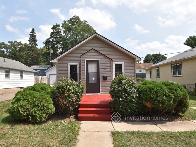 Photo - 569 Glenbrook Ave N House