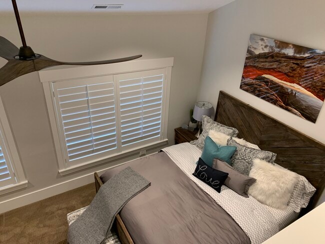 Photo - 991 E Senior Band Rd