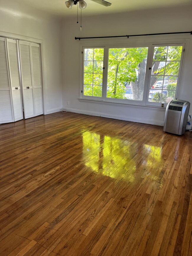 Photo - 222 N Chevy Chase Dr