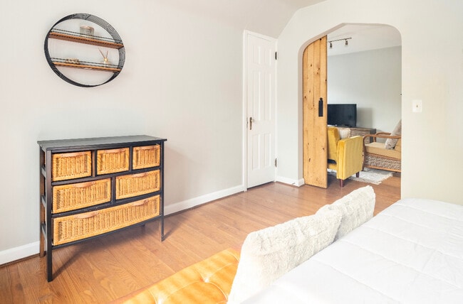 Photo - 1128 Covedale Ave