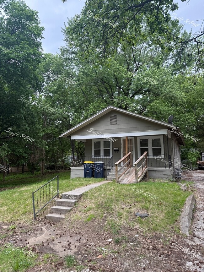 Building Photo - 6710 Agnes Ave