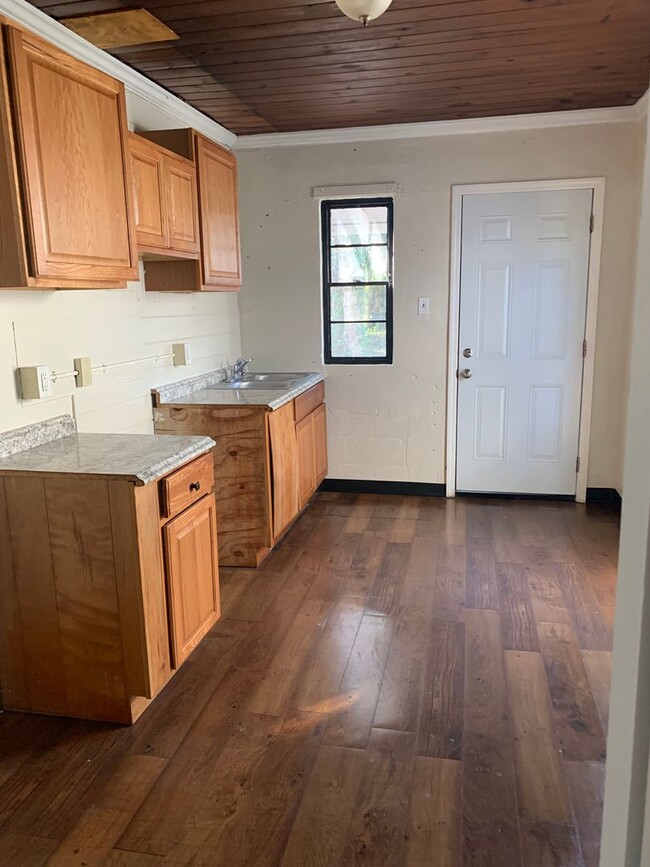 Photo - 309 S Cleveland St