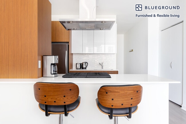 Photo - 500 N Lake Shore Dr Unit FL7-ID393