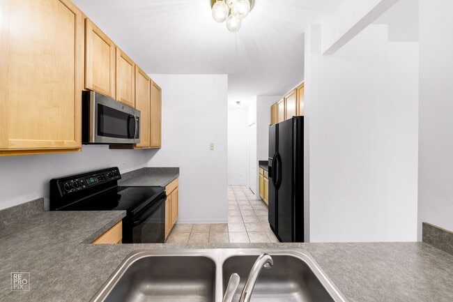 Photo - Beautiful 2 Bedroom Home located in the Falling Waters subdivision in Lindenhurst!