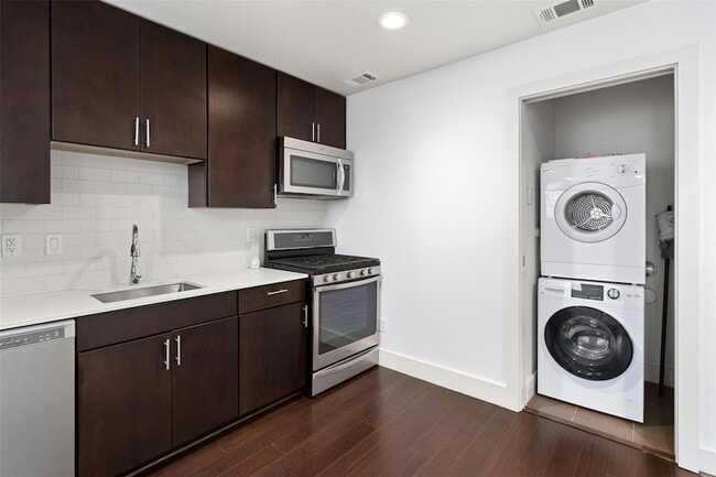 Photo - 1603 Enfield Rd Unit 301