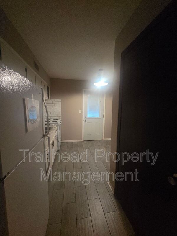 Photo - 13121 6 St