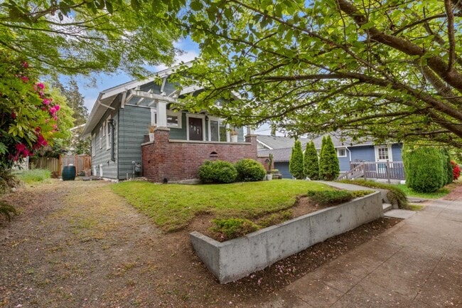Photo - 4Bd/2Ba Seattle Home