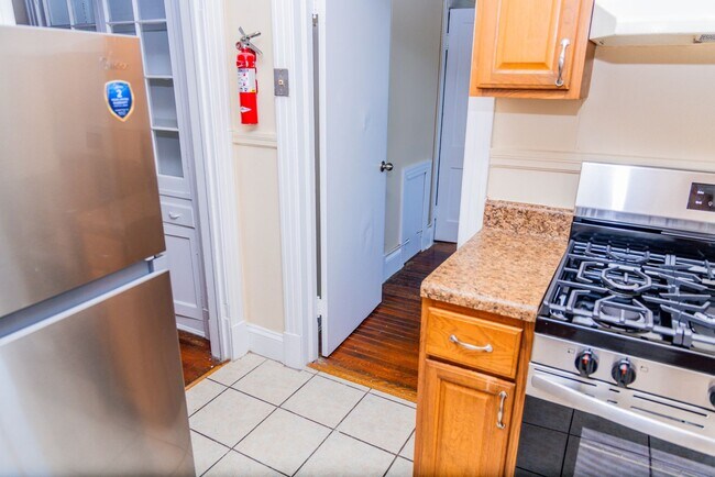 Photo - 1518 Porter St Unit Apt #2nd Fl A