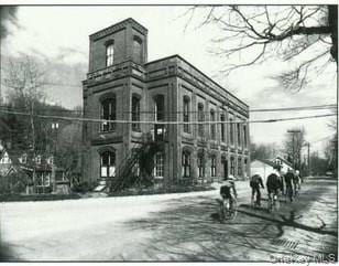 Photo - 300 Ferdon Ave Unit 4
