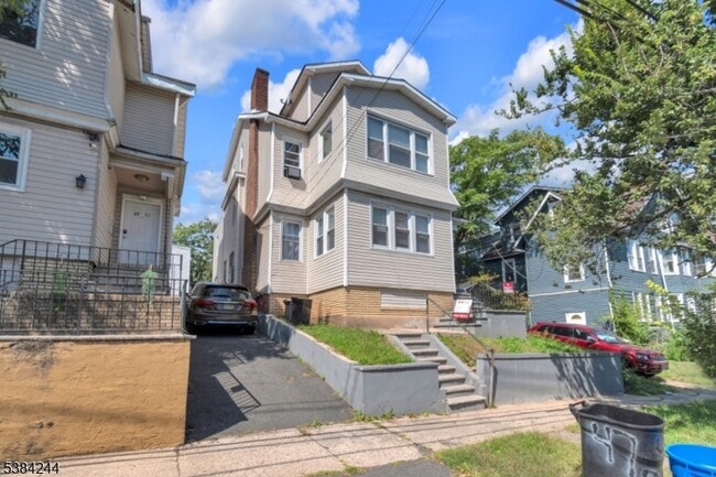 Building Photo - 47 Parkview Terrace