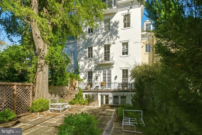 Photo - 3308 R St NW