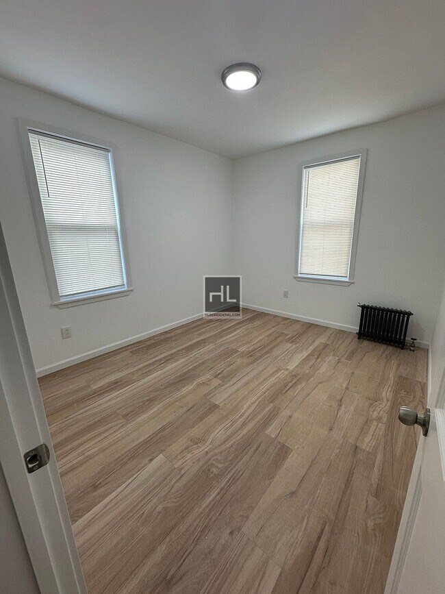 Photo - 88 AVENUE Unidad 1