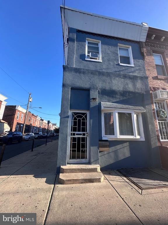 Photo - 526 W Porter St