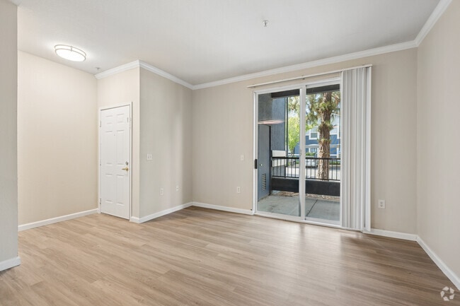 1BR, 1BA - 720SF - Living Room