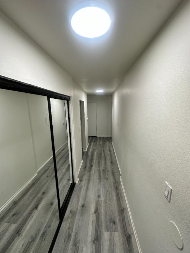 Photo - Mark I Apartments