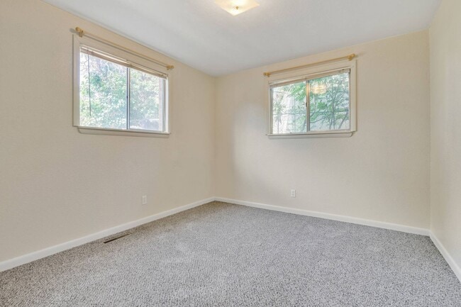 Photo - 2108 Applewood Rd Unit 2108 Applewood Rd