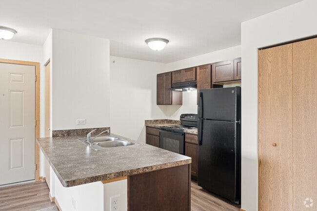 Efficiency - 692SF - Kitchen