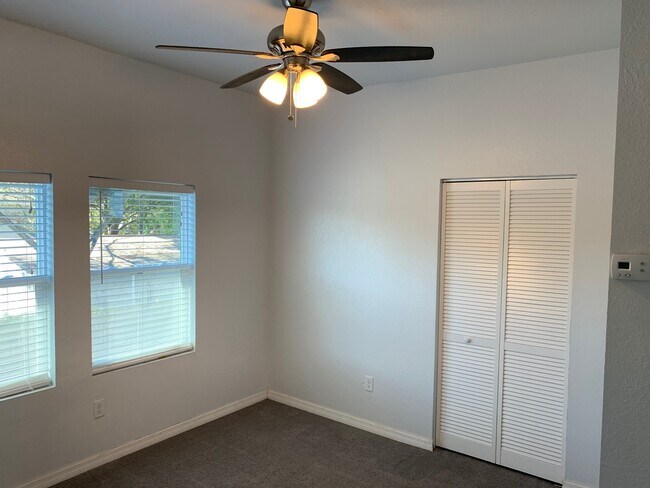 Photo - 1 Bed/1 Bath - Unit 2