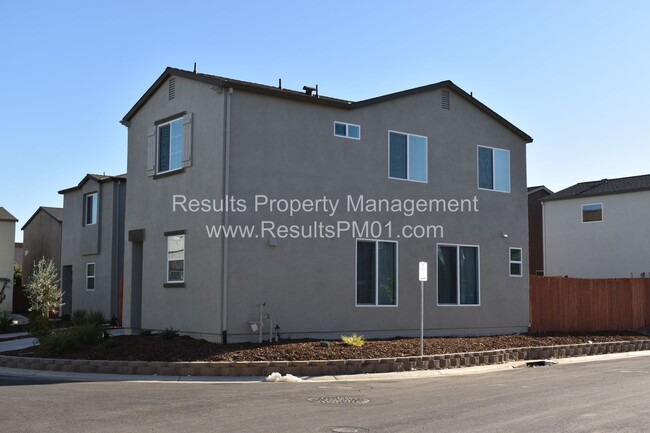 Photo - Stunning 4 Bedroom Home in Winding Meadow Village