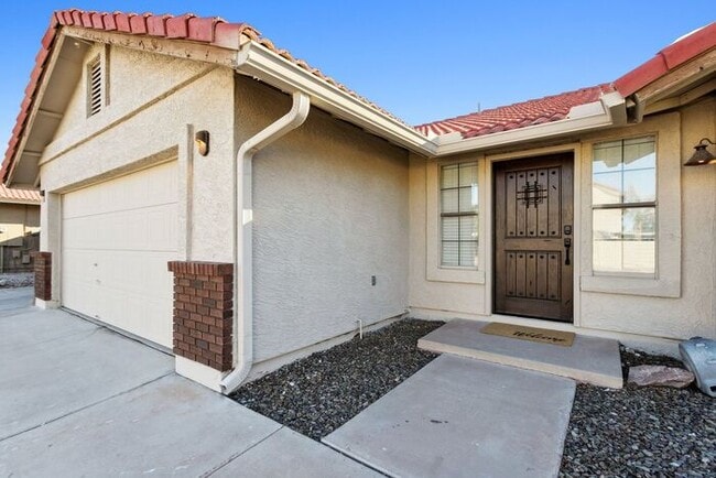 Photo - 923 N 59th St