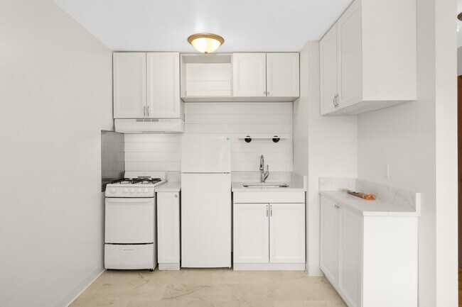 Photo - 3308 Girard Ave S Unit 101