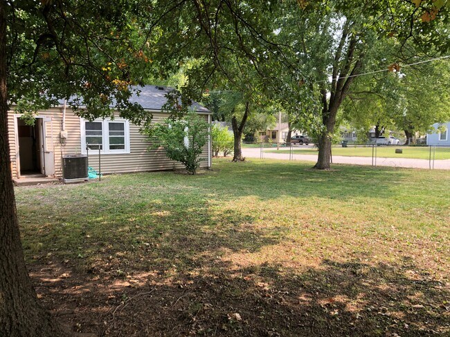 Photo - 4515 Elmhurst