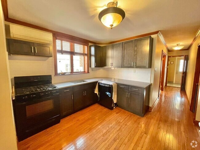 Building Photo - 2457 West St Unit 1 Rental