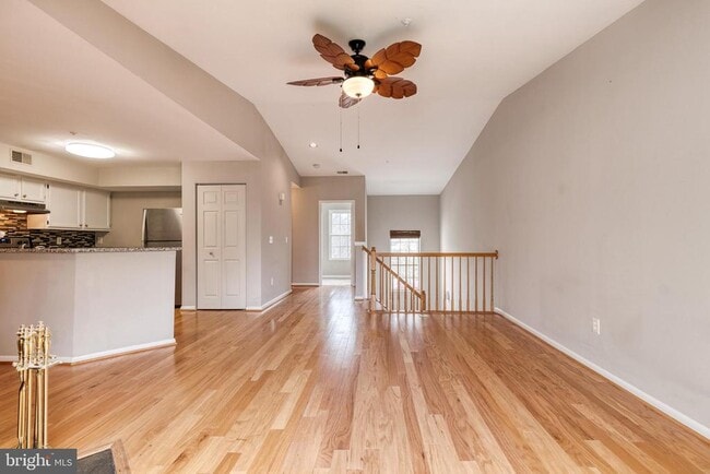 Photo - 20 Sandstone Ct