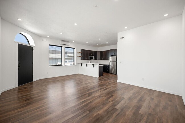 Photo - Sherman Apartments