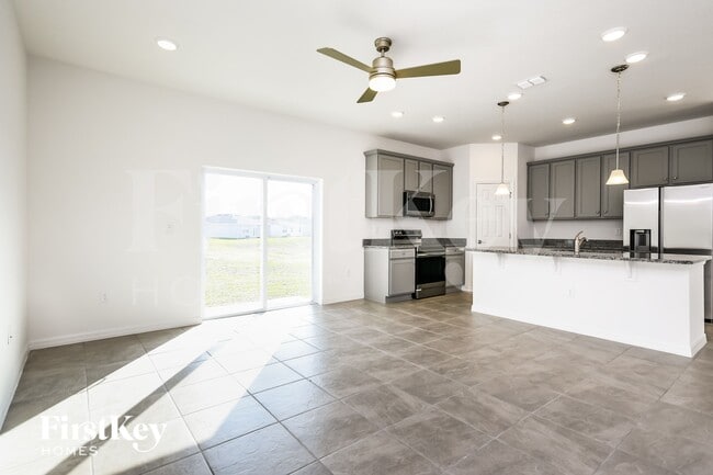 Photo - 609 Crown Rose Dr