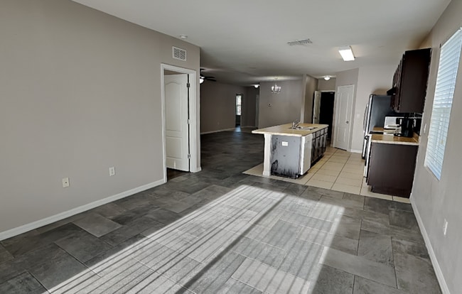 Photo - 3074 Brenton Manor Loop