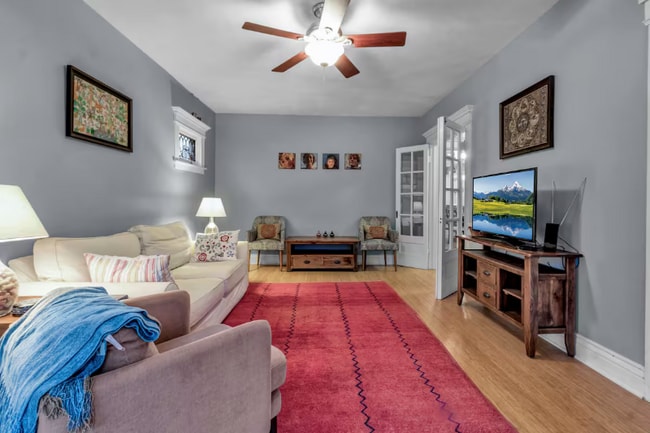 Photo - 61 St James Pl