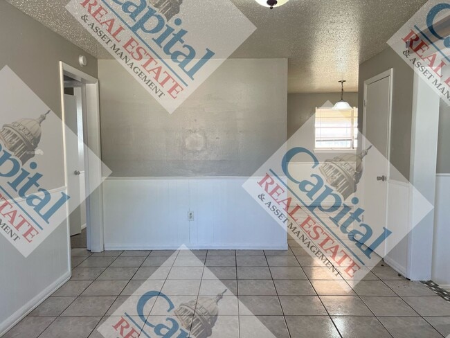 Photo - 3 Bedroom With Move In Special