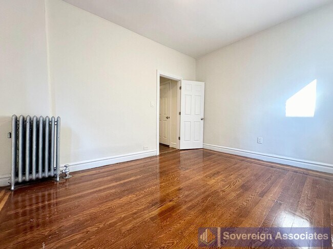 Photo - 21 Magaw Pl Unidad 5E