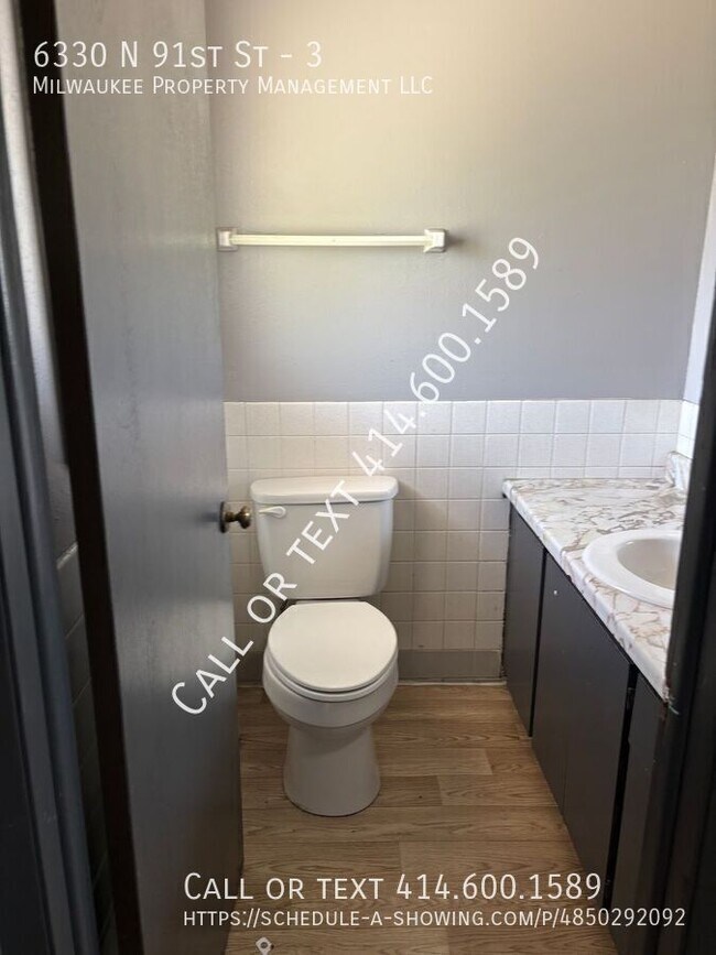 Photo - 6320-6330 N 91st St Unit 3