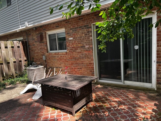 Photo - 7752 Montgomery Rd
