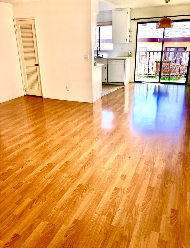 Photo - 1759 N Mariposa Ave Apartments Unit #8