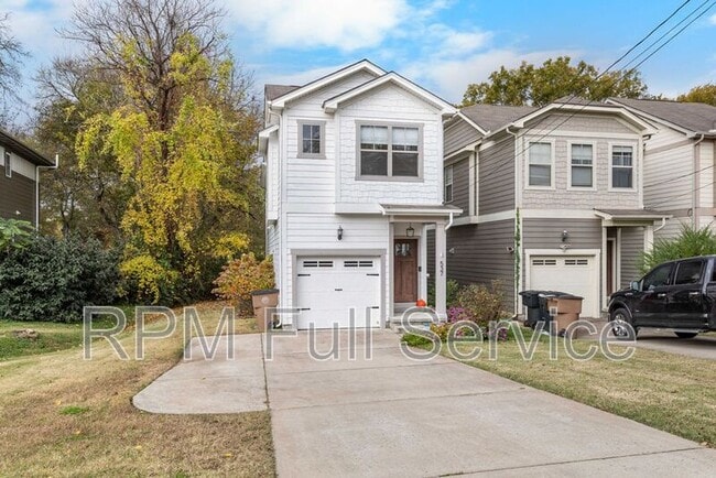 Photo - 537 Eastboro Dr House