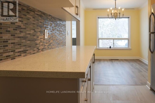Photo - 48 Greylawn Crescent