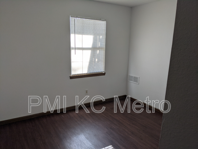 Photo - 1020 NE Lindsay Ave Condo Unit D