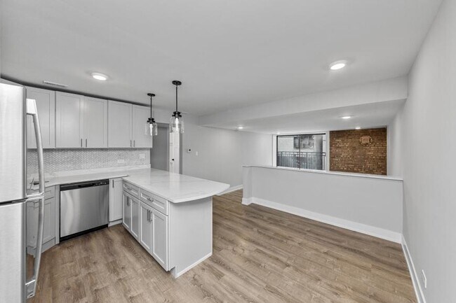 Photo - 0 bedroom in Chicago IL 60610 Unit B3