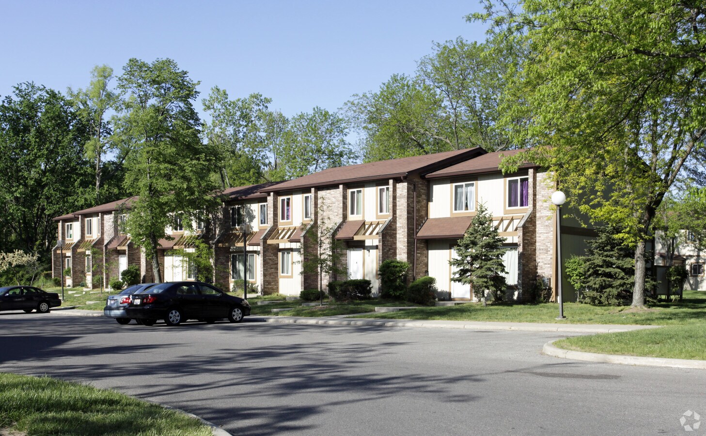 Oakwood Gardens Apartments For Rent In Holland Oh Forrent Com