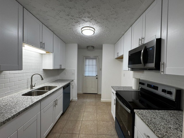 Photo - 16310 Meadowbrook Farm Rd