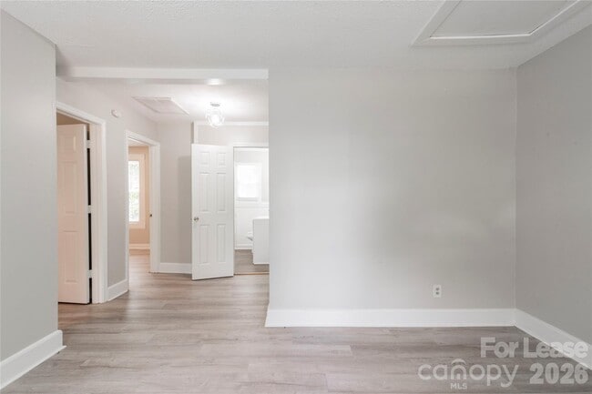 Photo - 2517 Hemphill St
