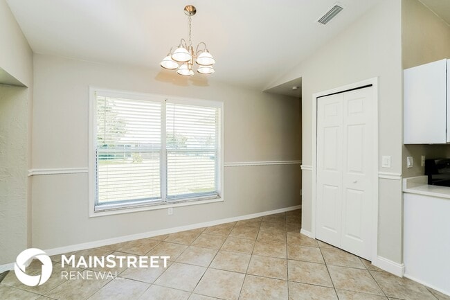 Photo - 2221 NE 3rd St
