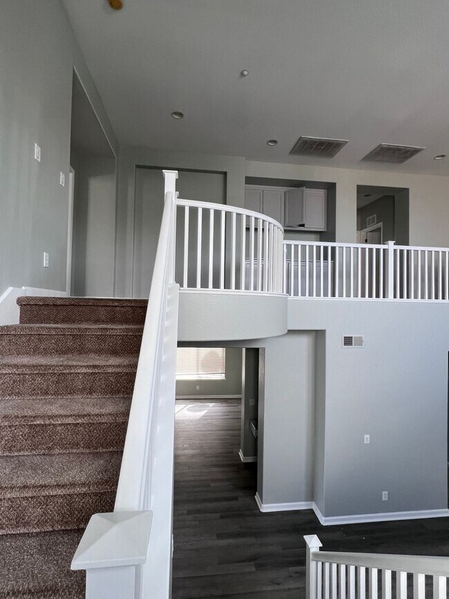 Large, Refreshed Shadow Lakes Home House Rental in Brentwood, CA