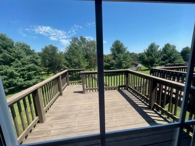 balcony/deck