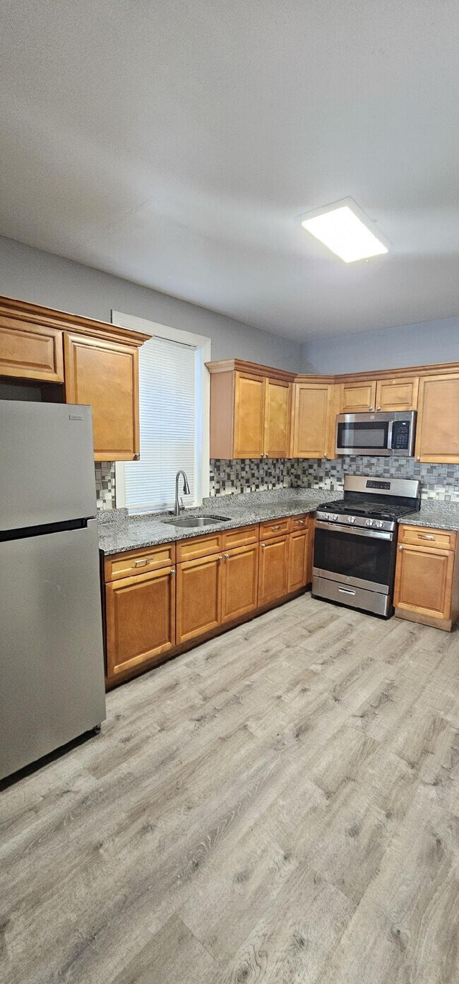 Photo - 5611 Boyer St