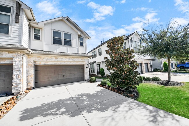 Photo - 1635 Ryon Falls Dr