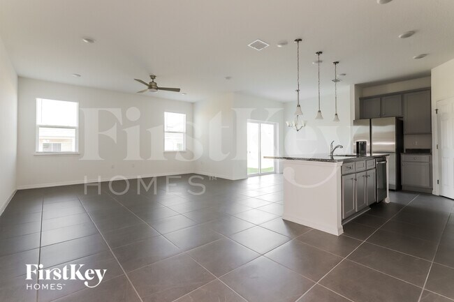 Photo - 514 Crown Rose Dr